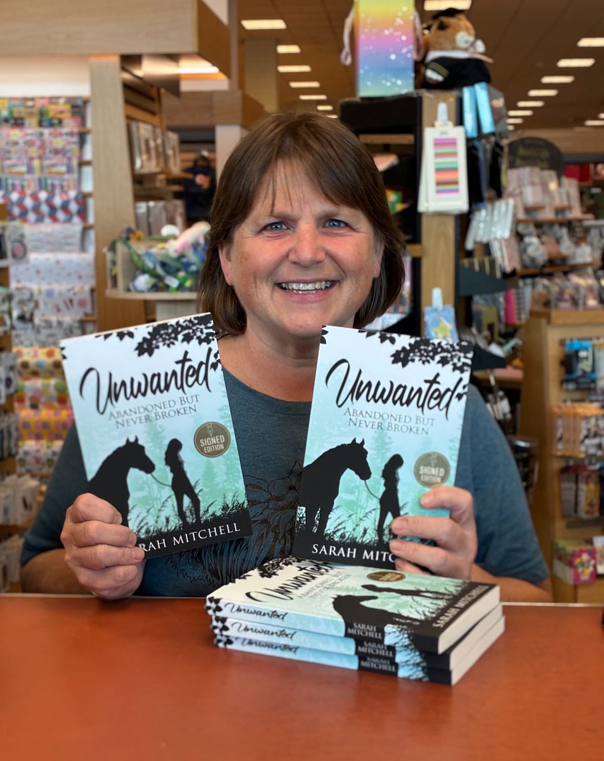 About Author/Founder Sarah Mitchell